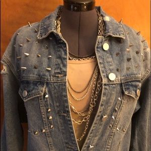 Studded & distressed denim jacket. Super cool😎😎
